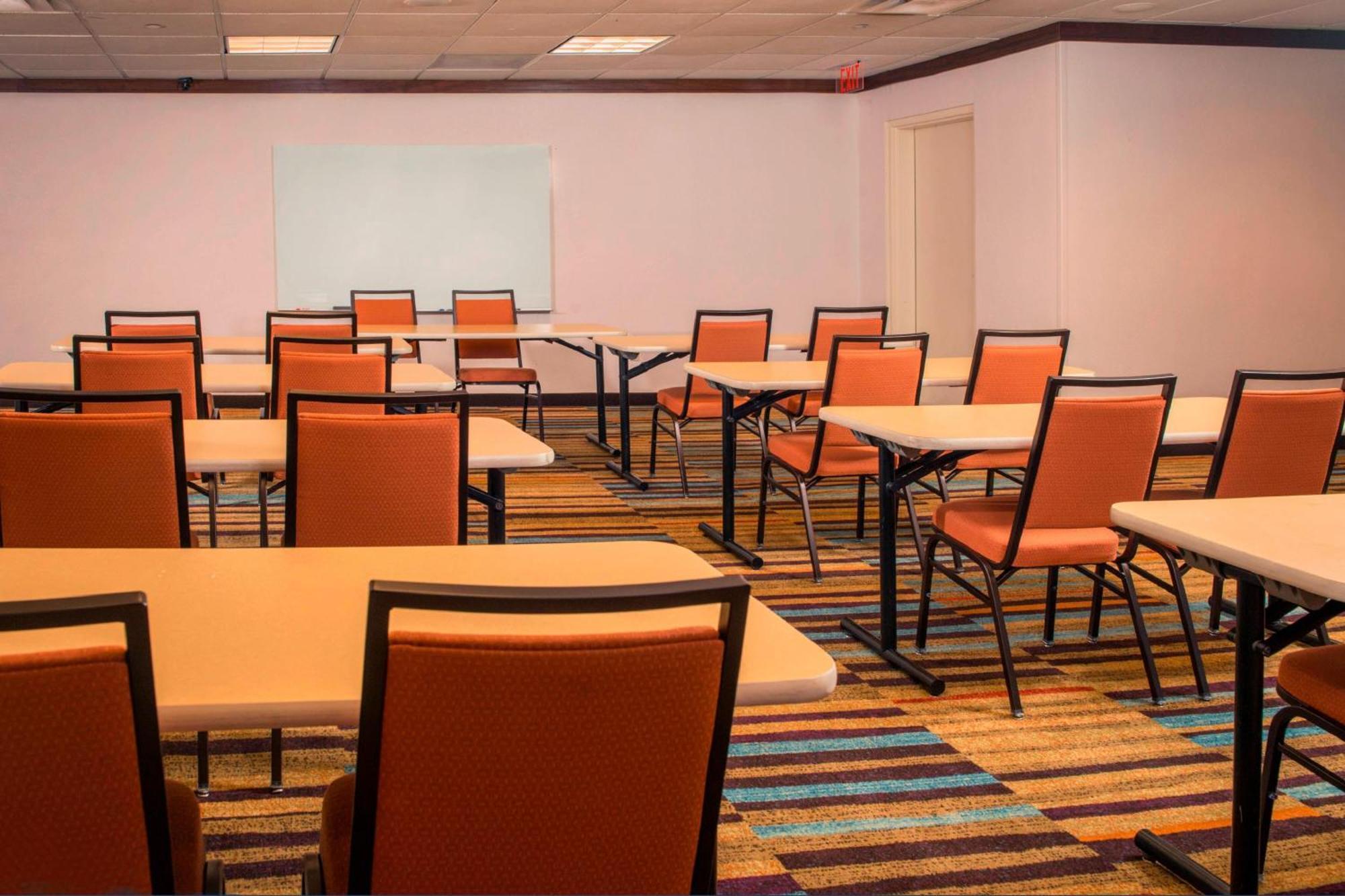 Fairfield Inn & Suites By Marriott Williamsburg Afaceri foto