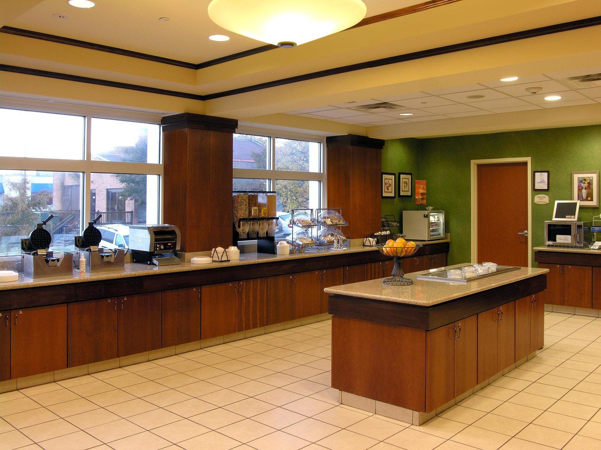 Fairfield Inn & Suites By Marriott Williamsburg Exterior foto
